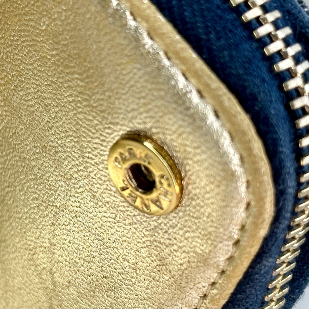 CHANEL Blue Denim Wallet with Gold Details - Picture 7 of 14